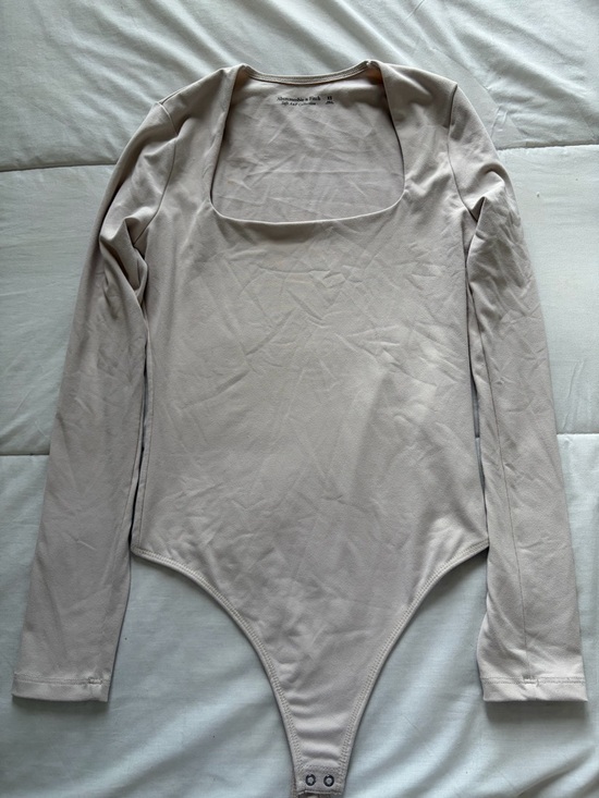 Abercrombie & Fitch Tops - Abercrombie & Fitch soft A&F collection beige bodysuit